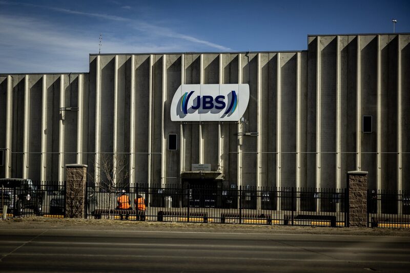 Unidade da JBS nos EUA: Analistas veem o próximo passo da JBS como uma guinada mais firme para o setor de alimentos processados (Foto: Chet Strange/Bloomberg) Unidade da JBS nos EUA: Analistas veem o próximo passo da JBS como uma guinada mais firme para o setor de alimentos processados (Foto: Chet Strange/Bloomberg)