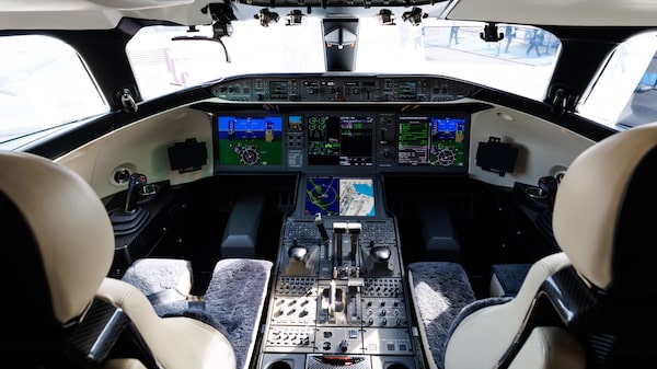 Trump amenaza con prohibir aviones de Bombardier en EE.UU. en medio de disputa con Canadá Trump amenaza con prohibir aviones de Bombardier en EE.UU. en medio de disputa con Canadá