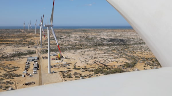 Colombia inaugura un parque eólico luego de 17 años con millonaria inversión Colombia inaugura un parque eólico luego de 17 años con millonaria inversión