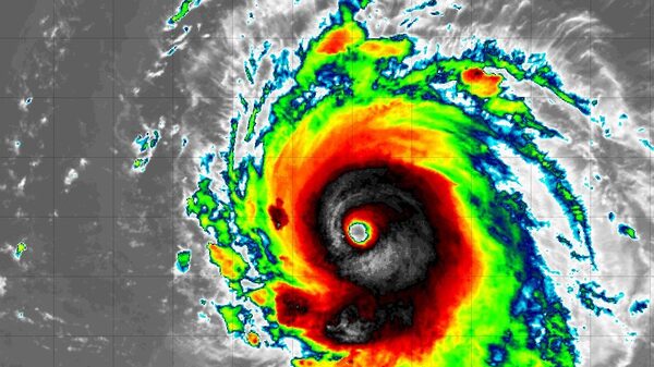 EN VIVO | Huracán Lee: ruta, por dónde viene y a qué ciudades afectará EN VIVO | Huracán Lee: ruta, por dónde viene y a qué ciudades afectará