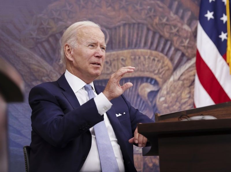 El presidente de EE.UU., Joe Biden, habla en el Eisenhower Executive Office Building en Washington, D.C., EE.UU., el jueves 28 de julio de 2022. El presidente de EE.UU., Joe Biden, habla en el Eisenhower Executive Office Building en Washington, D.C., EE.UU., el jueves 28 de julio de 2022.