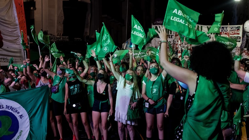 De Colombia a Chile: la ola conservadora en América Latina pone a prueba las leyes sobre el aborto De Colombia a Chile: la ola conservadora en América Latina pone a prueba las leyes sobre el aborto