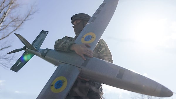 Ucrania golpea dos refinerías en Rusia en una nueva ofensiva con drones Ucrania golpea dos refinerías en Rusia en una nueva ofensiva con drones