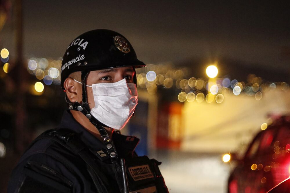 Las protestas en Perú llevaron a que se decrete estado de emergencia en diversas zonas. Esto se extendería a nivel nacional. Las protestas en Perú llevaron a que se decrete estado de emergencia en diversas zonas. Esto se extendería a nivel nacional.