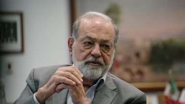 Carlos Slim vende US$ 500 milhões em ações de petróleo nos EUA Carlos Slim vende US$ 500 milhões em ações de petróleo nos EUA
