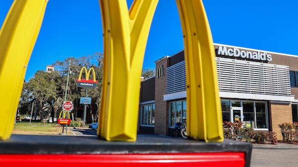 McDonald’s desacelera su crecimiento en EE.UU. por segundo trimestre consecutivo McDonald’s desacelera su crecimiento en EE.UU. por segundo trimestre consecutivo