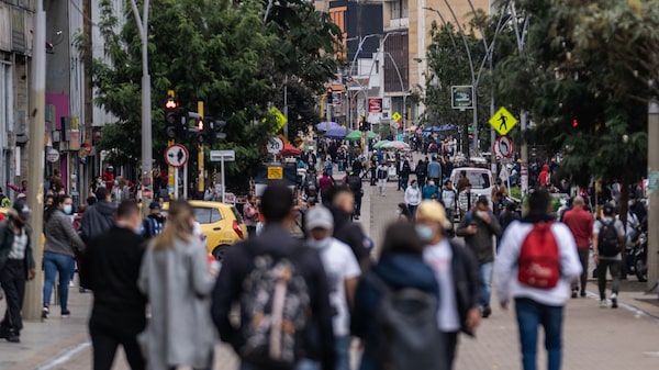 Bogotanos exponen los 10 temas a los que debería prestar más atención Claudia López Bogotanos exponen los 10 temas a los que debería prestar más atención Claudia López
