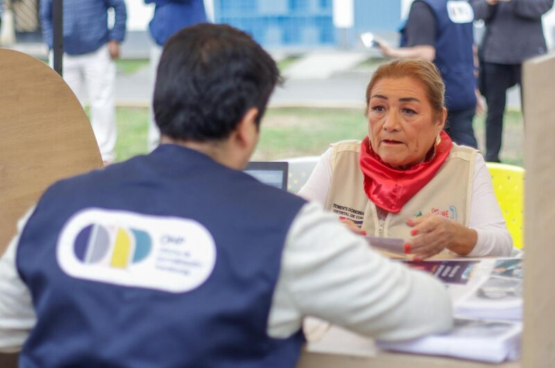 Personal de la ONP Móvil, en el distrito de Comas, el 19 de julio de 2025. Personal de la ONP Móvil, en el distrito de Comas, el 19 de julio de 2025.