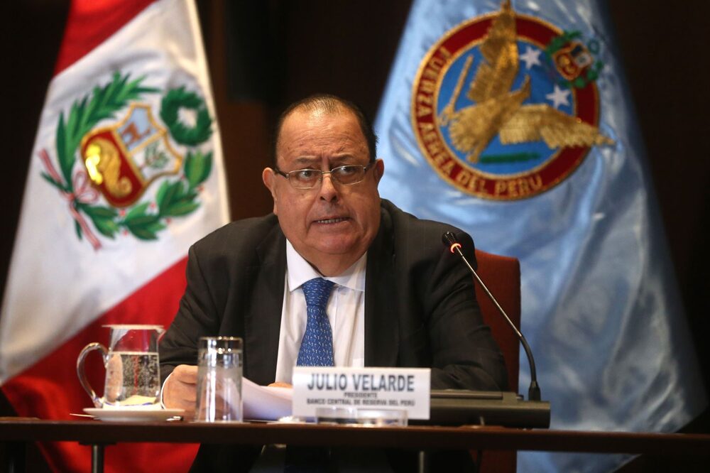Julio Velarde: Sin inversión minera el 2022, la inversión privada en Perú caería. Julio Velarde: Sin inversión minera el 2022, la inversión privada en Perú caería.