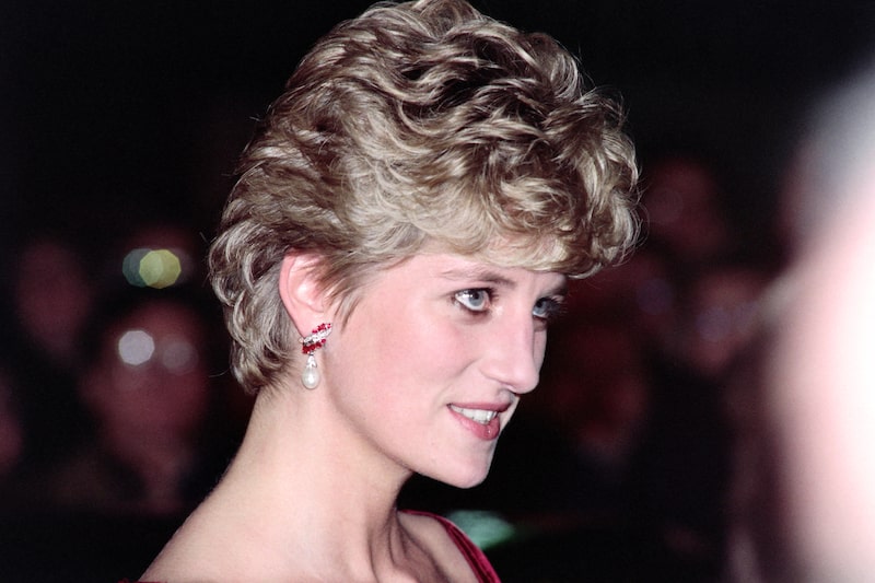 El «vestido de la venganza» de la princesa Diana sale a subasta en Sotheby’s El «vestido de la venganza» de la princesa Diana sale a subasta en Sotheby’s