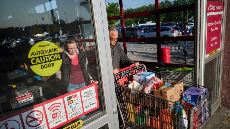 El acuerdo sobre la deuda de EE.UU. frena una economía ya en riesgo de recesión El acuerdo sobre la deuda de EE.UU. frena una economía ya en riesgo de recesión