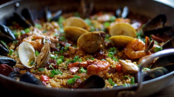 El precio del aceite de oliva encarece la comida tradicional italiana y española El precio del aceite de oliva encarece la comida tradicional italiana y española