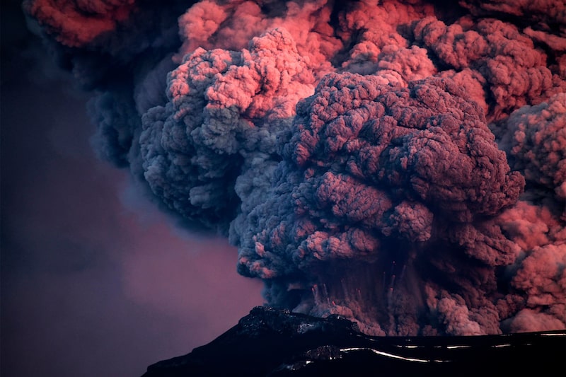 Erupción del volcán en Islandia Erupción del volcán en Islandia