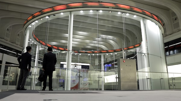 Efecto dominó en sector financiero: utilidades de holdings colombianas caen al cierre de 2025 Efecto dominó en sector financiero: utilidades de holdings colombianas caen al cierre de 2025