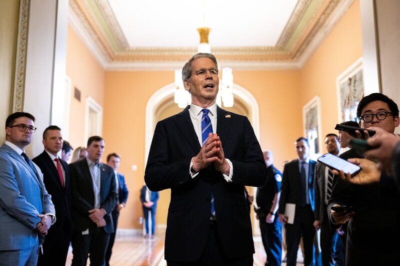 Bessent dice que “no hay prisa” para elegir al sucesor de Jerome Powell. Bessent dice que “no hay prisa” para elegir al sucesor de Jerome Powell.