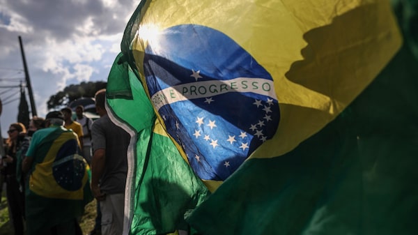 Un exjefe policial de Bolsonaro es arrestado en Paraguay mientras intentaba huir Un exjefe policial de Bolsonaro es arrestado en Paraguay mientras intentaba huir