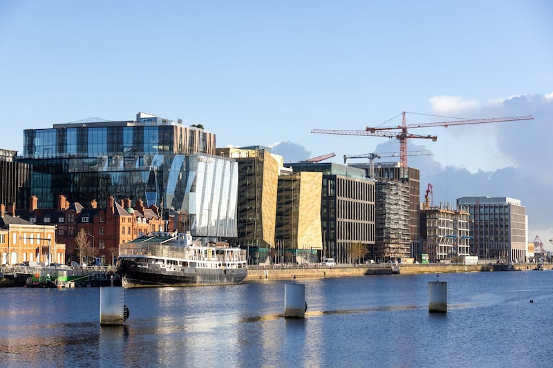 Edificios de oficinas en Dublín, Irlanda. Edificios de oficinas en Dublín, Irlanda.