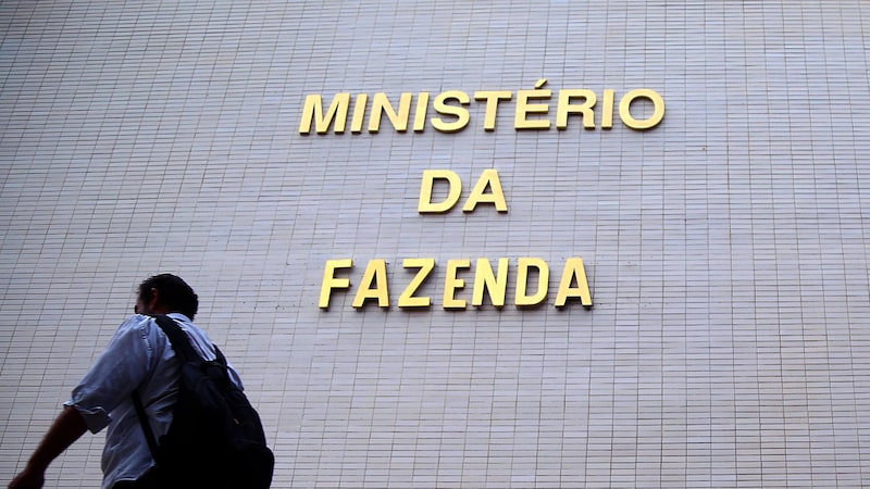 De Kayath a Mansueto: os cotados para a economia de Flávio Bolsonaro, segundo fontes De Kayath a Mansueto: os cotados para a economia de Flávio Bolsonaro, segundo fontes