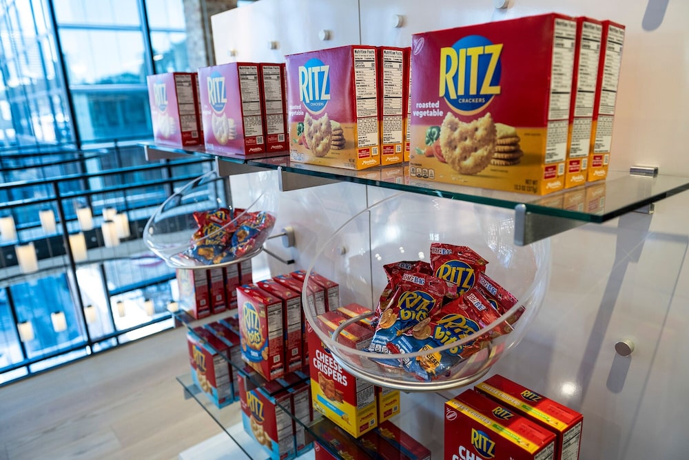 Mondelēz cuenta entre su portafolio de productos marcas como Ritz y Oreo Mondelēz cuenta entre su portafolio de productos marcas como Ritz y Oreo