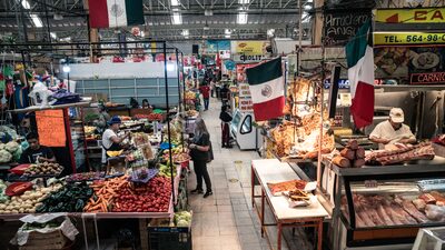 Analistas mantienen pronóstico de crecimiento de 2025 tras caída de economía mexicana en tercer trimestre Analistas mantienen pronóstico de crecimiento de 2025 tras caída de economía mexicana en tercer trimestre