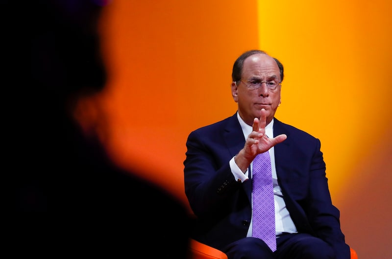 En 2020, el presidente mexicano conversó con Fink sobre mercados emergentes, agencias calificadoras y equipos médicos. En 2020, el presidente mexicano conversó con Fink sobre mercados emergentes, agencias calificadoras y equipos médicos.