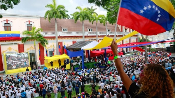 Investimento pós-queda de Maduro: estrategistas recomendam cautela ante incertezas Investimento pós-queda de Maduro: estrategistas recomendam cautela ante incertezas