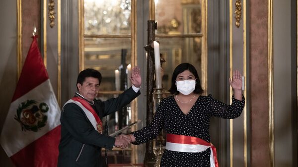 Perú posterga decisión sobre asilo de Betssy Chávez en México para impulsar reformas Perú posterga decisión sobre asilo de Betssy Chávez en México para impulsar reformas