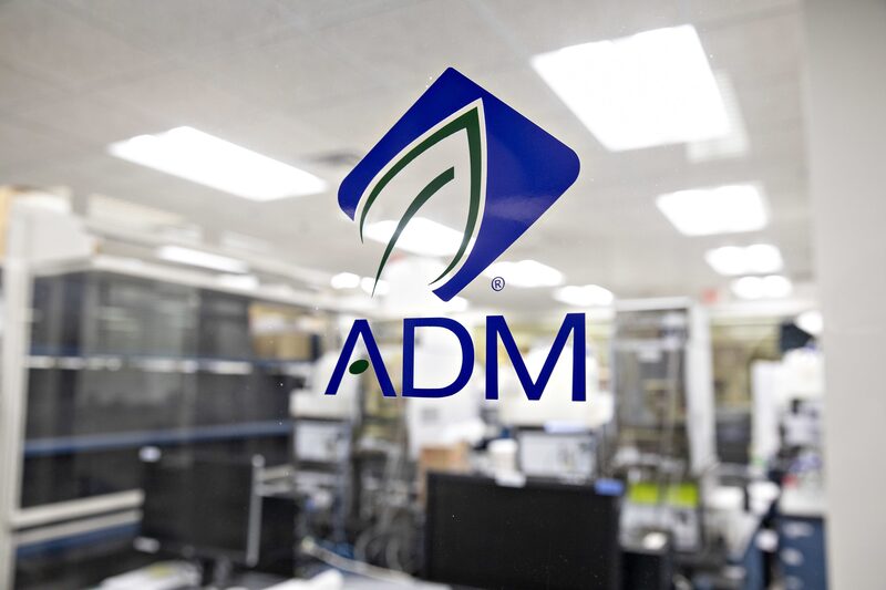 ADM e Marathon criam joint venture para produzir diesel renovável a partir de óleo de soja e atender crescente demanda do mercado ADM e Marathon criam joint venture para produzir diesel renovável a partir de óleo de soja e atender crescente demanda do mercado
