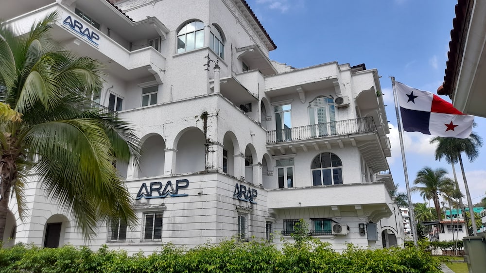 Según la ley 204 de 2021, la Arap debe dar seguimiento a los buques de pesca del pabellón de Panamá mediante el sistema de localización de buques. Según la ley 204 de 2021, la Arap debe dar seguimiento a los buques de pesca del pabellón de Panamá mediante el sistema de localización de buques.