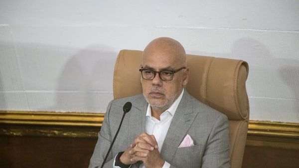 EE.UU. levanta sanciones a Jorge Rodríguez, hermano de Delcy, y lo elimina de la Lista Clinton EE.UU. levanta sanciones a Jorge Rodríguez, hermano de Delcy, y lo elimina de la Lista Clinton