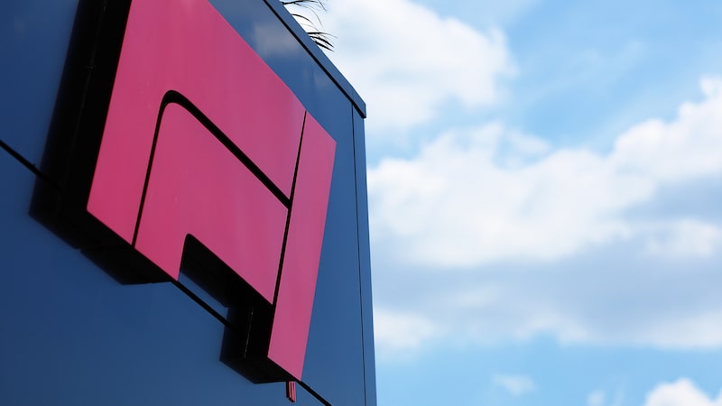 Fórmula 1 inicia temporada sob incertezas da guerra no Irã e pressiona Liberty Media Fórmula 1 inicia temporada sob incertezas da guerra no Irã e pressiona Liberty Media