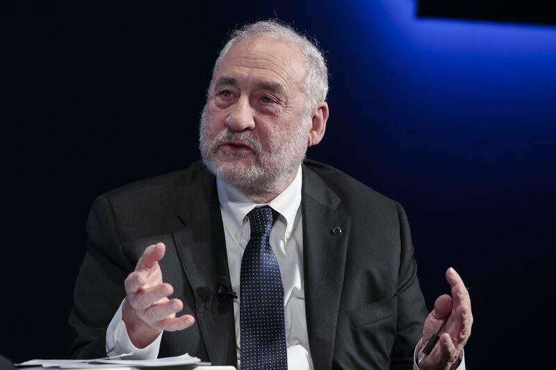 “O que o Brasil precisa é de mais investimento”, disse Joseph Stiglitz, professor da Universidade Columbia “O que o Brasil precisa é de mais investimento”, disse Joseph Stiglitz, professor da Universidade Columbia