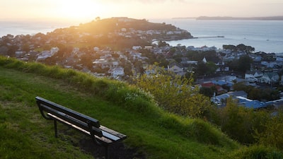 From New Zealand to US: Global Luxury Home Prices Fall for First Time Since 2009 From New Zealand to US: Global Luxury Home Prices Fall for First Time Since 2009