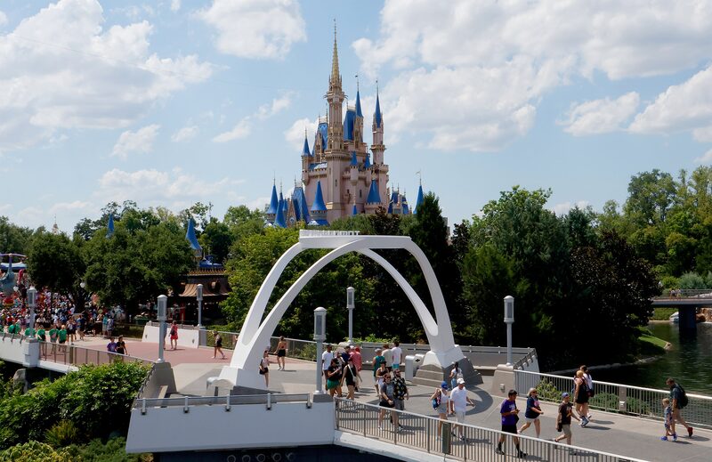 El Campus de los Vengadores en Disney's California Adventure en Anaheim recibirá dos nuevas atracciones, incluido un simulador de vuelo relacionado con el personaje de Tony Stark de Marvel. El Campus de los Vengadores en Disney's California Adventure en Anaheim recibirá dos nuevas atracciones, incluido un simulador de vuelo relacionado con el personaje de Tony Stark de Marvel.