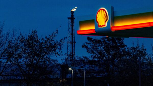 Shell se alista para apelar sentencia que le ordena reducir sus emisiones en un 45% Shell se alista para apelar sentencia que le ordena reducir sus emisiones en un 45%