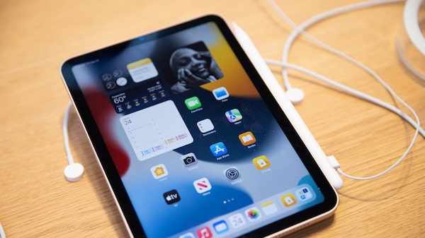 Apple prevé una buena temporada navideña, impulsada por los nuevos iPhone Apple prevé una buena temporada navideña, impulsada por los nuevos iPhone