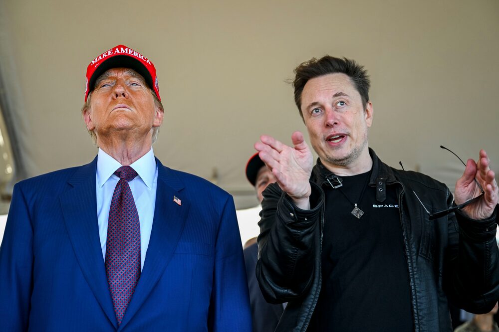BROWNSVILLE, TEXAS - NOVEMBER 19: Elon Musk speaks with U.S. President-elect Donald Trump as they watch the launch of the sixth test flight of the SpaceX Starship rocket on November 19, 2024 in Brownsville, Texas. SpaceX’s billionaire owner, Elon Musk, a Trump confidante, has been tapped to lead the new Department of Government Efficiency alongside former presidential candidate Vivek Ramaswamy. (Photo by Brandon Bell/Getty Images) BROWNSVILLE, TEXAS - NOVEMBER 19: Elon Musk speaks with U.S. President-elect Donald Trump as they watch the launch of the sixth test flight of the SpaceX Starship rocket on November 19, 2024 in Brownsville, Texas. SpaceX’s billionaire owner, Elon Musk, a Trump confidante, has been tapped to lead the new Department of Government Efficiency alongside former presidential candidate Vivek Ramaswamy. (Photo by Brandon Bell/Getty Images)