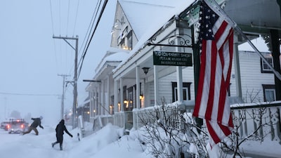 Una avalancha deja 10 esquiadores desaparecidos en la Sierra Nevada de California Una avalancha deja 10 esquiadores desaparecidos en la Sierra Nevada de California