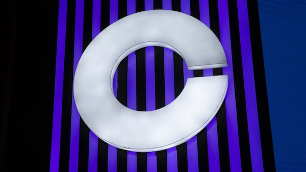 Coinbase lanza bolsa internacional mientras crece tensión con reguladores de EE.UU. Coinbase lanza bolsa internacional mientras crece tensión con reguladores de EE.UU.