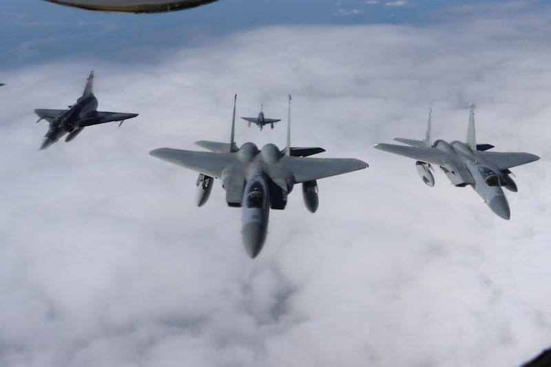 Aviones militares de Colombia Aviones militares de Colombia