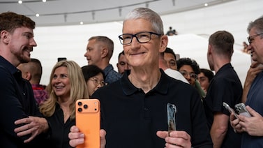 ¿Cuánto valen hoy US$10.000 invertidos en Apple cuando Tim Cook asumió como CEO? ¿Cuánto valen hoy US$10.000 invertidos en Apple cuando Tim Cook asumió como CEO?