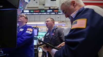 Wall Street cierra con pérdidas por presión de las tecnológicas y alza en bonos del Tesoro Wall Street cierra con pérdidas por presión de las tecnológicas y alza en bonos del Tesoro