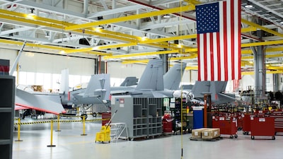 EE.UU. compra su propia flota de Boeing 737 para acelerar la ofensiva migratoria de Trump EE.UU. compra su propia flota de Boeing 737 para acelerar la ofensiva migratoria de Trump