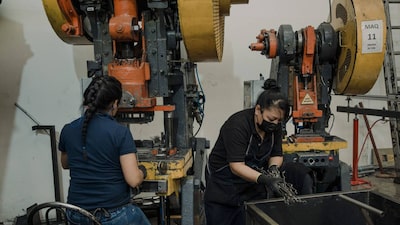 Desempleo en Chile sorprende a la baja, pero alertan que el mercado laboral sigue frágil Desempleo en Chile sorprende a la baja, pero alertan que el mercado laboral sigue frágil