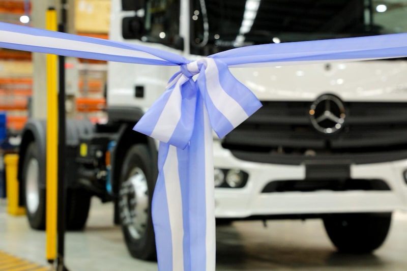 Mercedes-Benz Mercedes-Benz