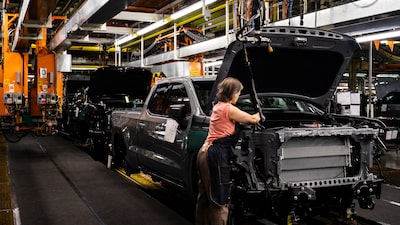 GM aumenta sus previsiones mientras las ventas de camiones eclipsan la caída en China GM aumenta sus previsiones mientras las ventas de camiones eclipsan la caída en China