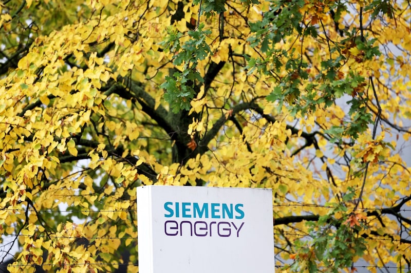 Logotipo de Siemens Energy AG en el distrito Siemensstadt de Berlín, Alemania, el viernes 27 de octubre de 2023. Logotipo de Siemens Energy AG en el distrito Siemensstadt de Berlín, Alemania, el viernes 27 de octubre de 2023.