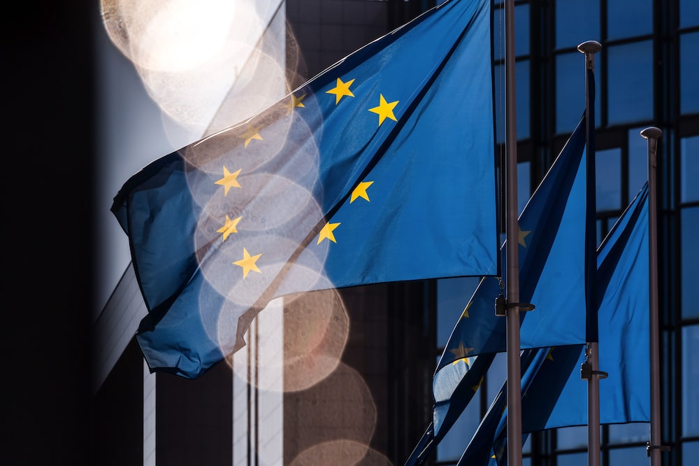Las banderas de la Unión Europea (UE) ondean cerca del edificio Europa en Bruselas, Bélgica, el martes 9 de febrero de 2021. Las banderas de la Unión Europea (UE) ondean cerca del edificio Europa en Bruselas, Bélgica, el martes 9 de febrero de 2021.