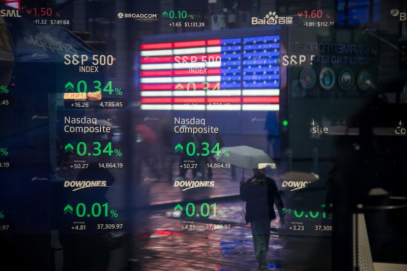 Nasdaq 100 Climbs After Tech-Heavy Benchmark Closed At A Record On Friday Nasdaq 100 Climbs After Tech-Heavy Benchmark Closed At A Record On Friday