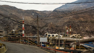 Codelco busca a dos trabajadores desaparecidos tras un deslizamiento en su mayor mina de cobre en Chile Codelco busca a dos trabajadores desaparecidos tras un deslizamiento en su mayor mina de cobre en Chile